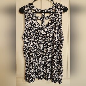 Floral Black and White Women's Top